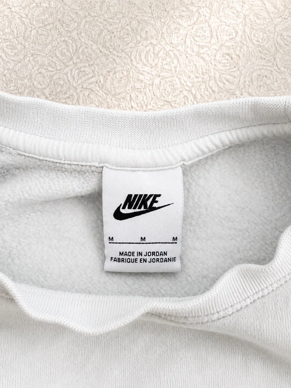 Nike Sportswear Club Fleece Crewneck Sweatshirt Men’s Medium Light Gray